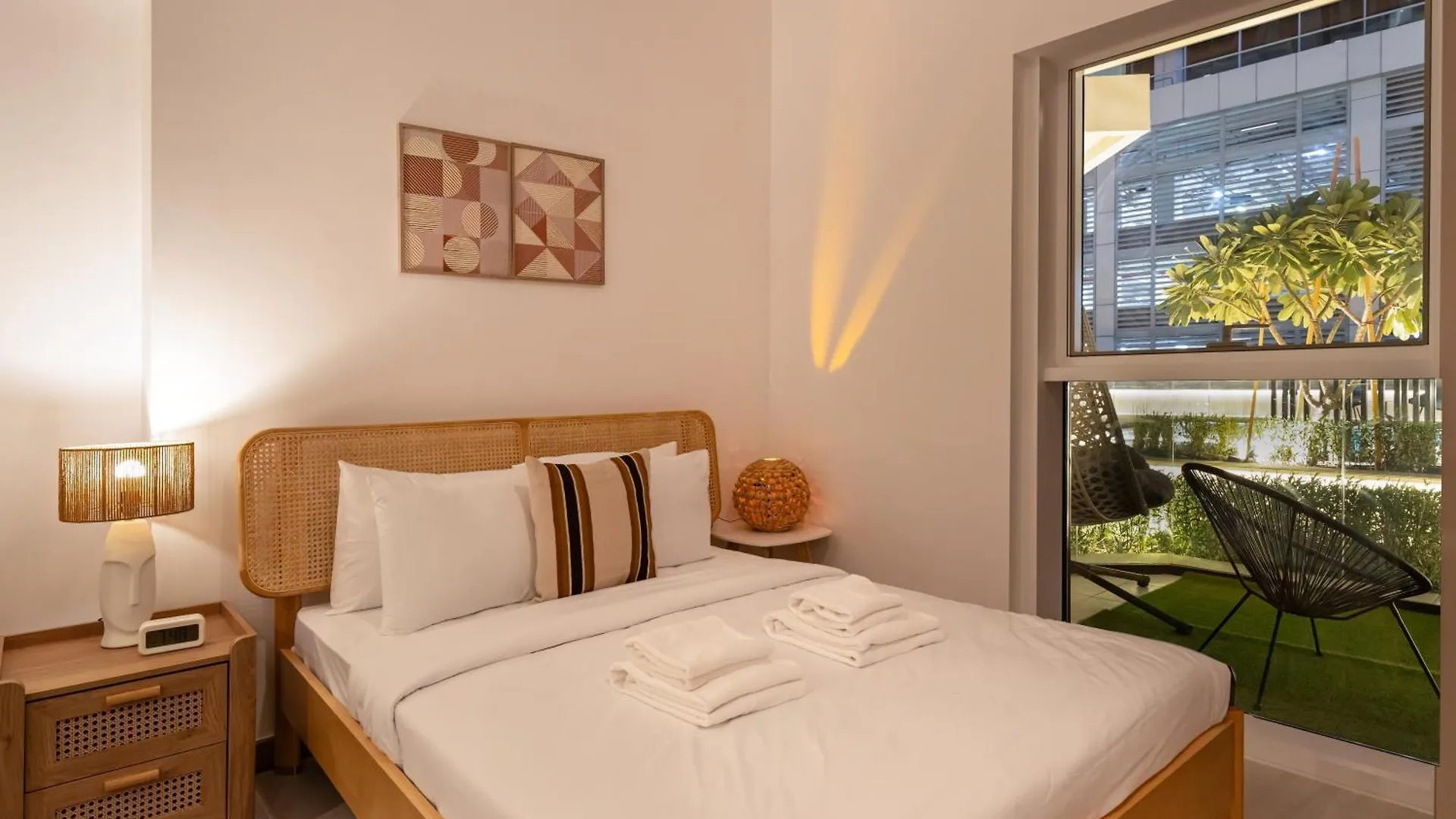 Apartment Pool View Studio In Business Bay 2Km Burj Khalifa Dubai