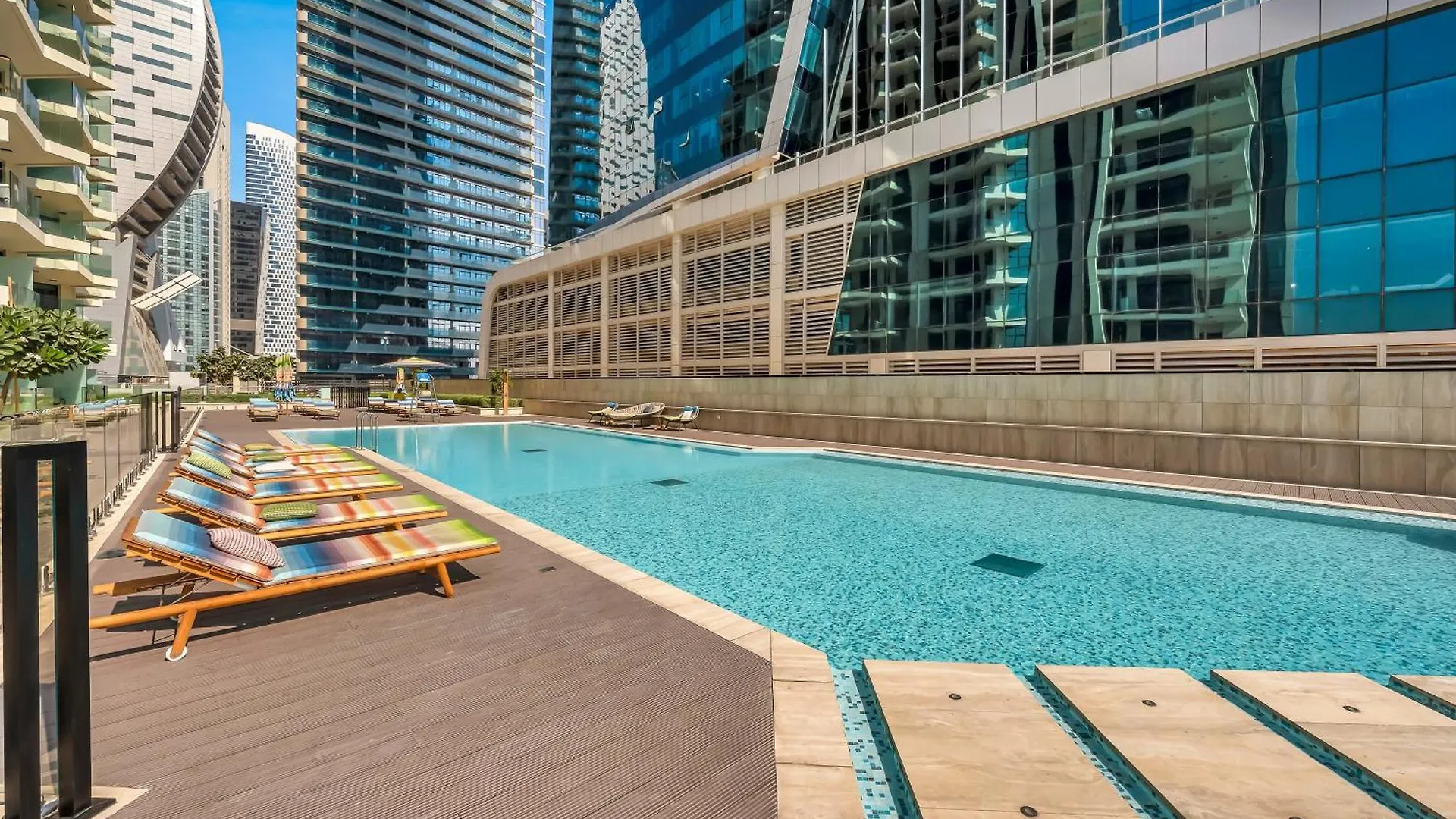 Pool View Studio In Business Bay 2Km Burj Khalifa Dubai