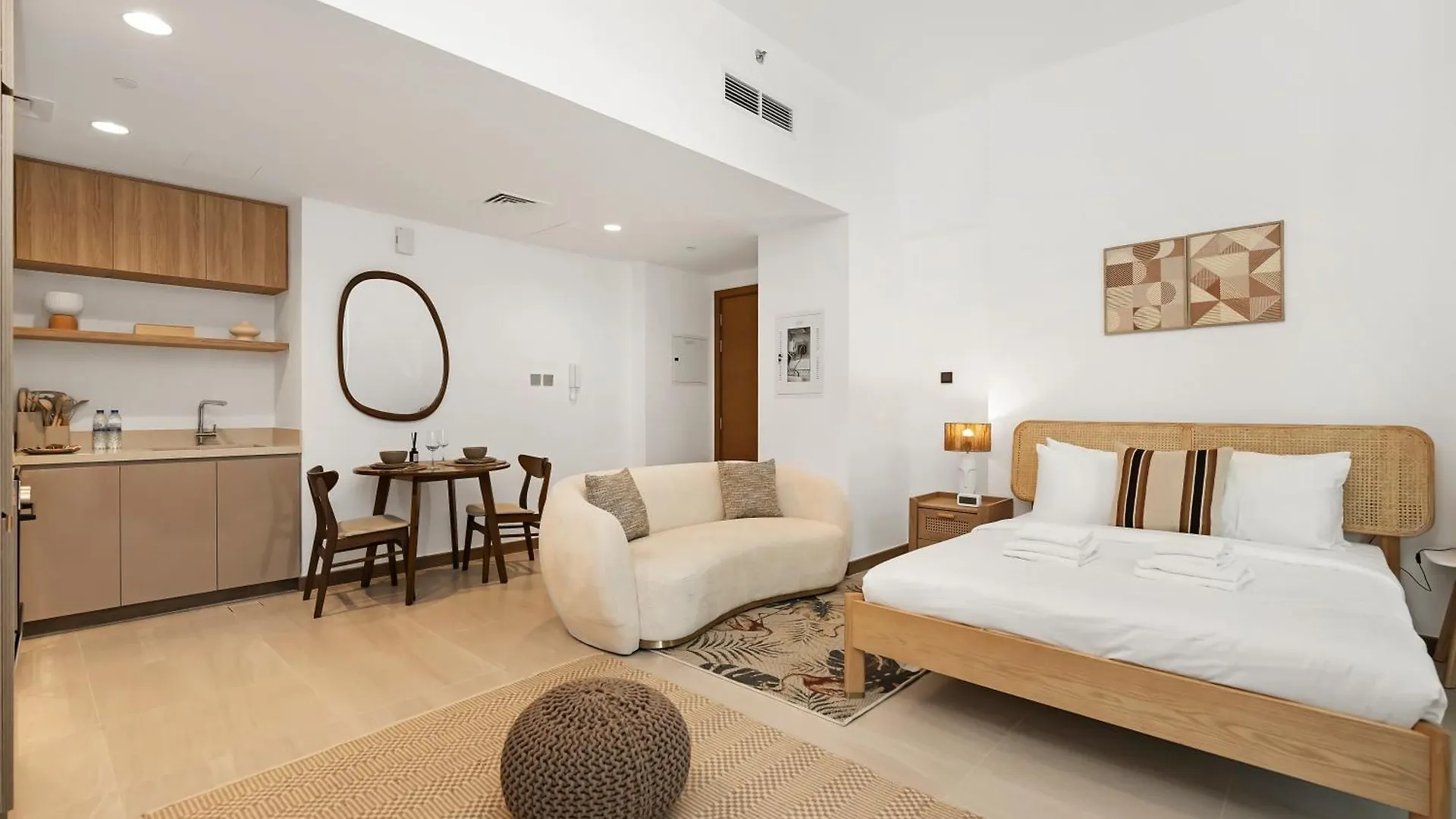 Apartment Pool View Studio In Business Bay 2Km Burj Khalifa Dubai