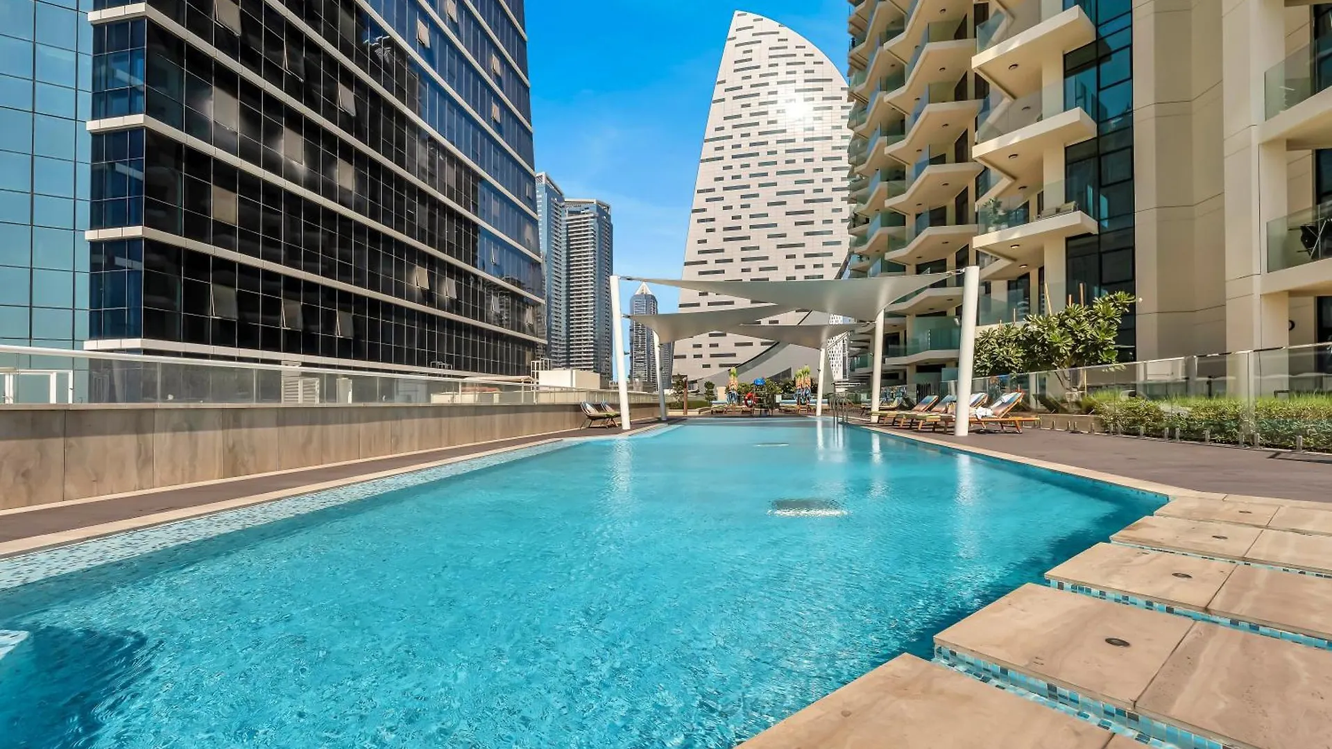 Pool View Studio In Business Bay 2Km Burj Khalifa Dubai Apartment